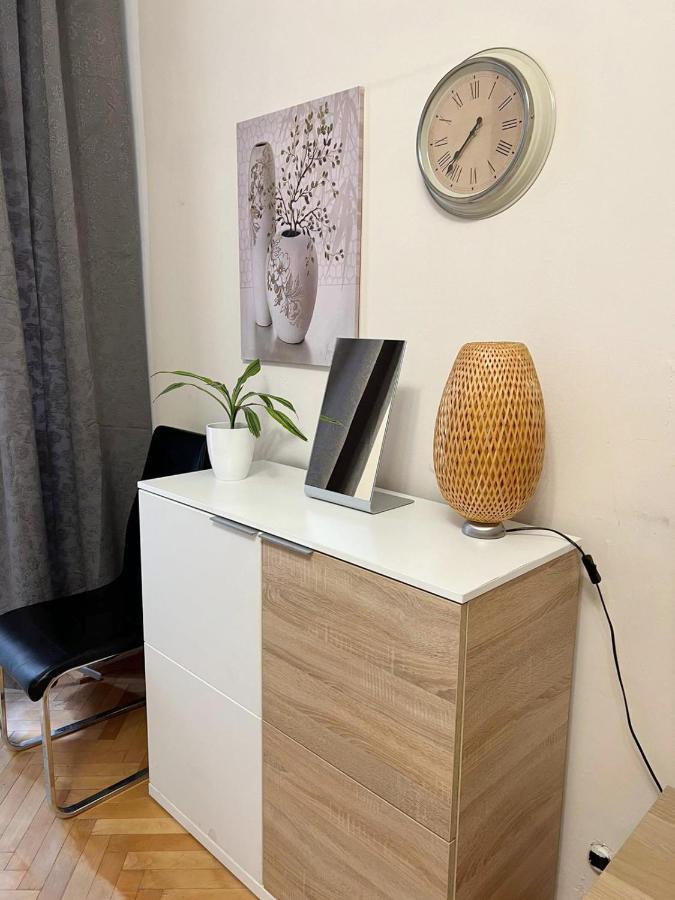 Modern Apartment Krakovska Praga Esterno foto