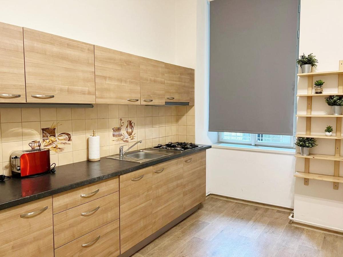 Modern Apartment Krakovska Praga Esterno foto