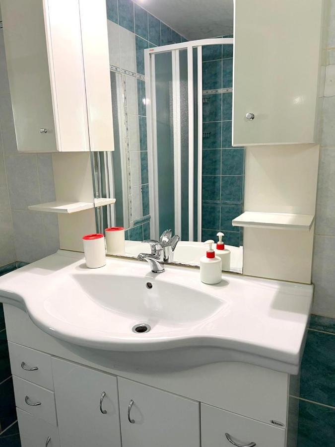 Modern Apartment Krakovska Praga Esterno foto